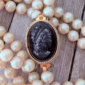 Menorca Hematite Cameo Pendant Brooch Pearl Necklace with flaw